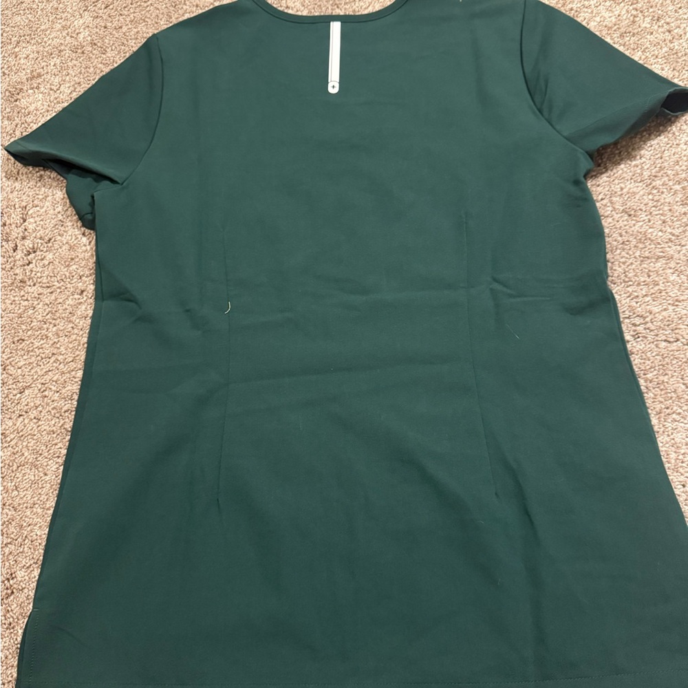 FIGS Forest Green V-Neck New collection Scrub Top size S NWT - Picture 8 of 8